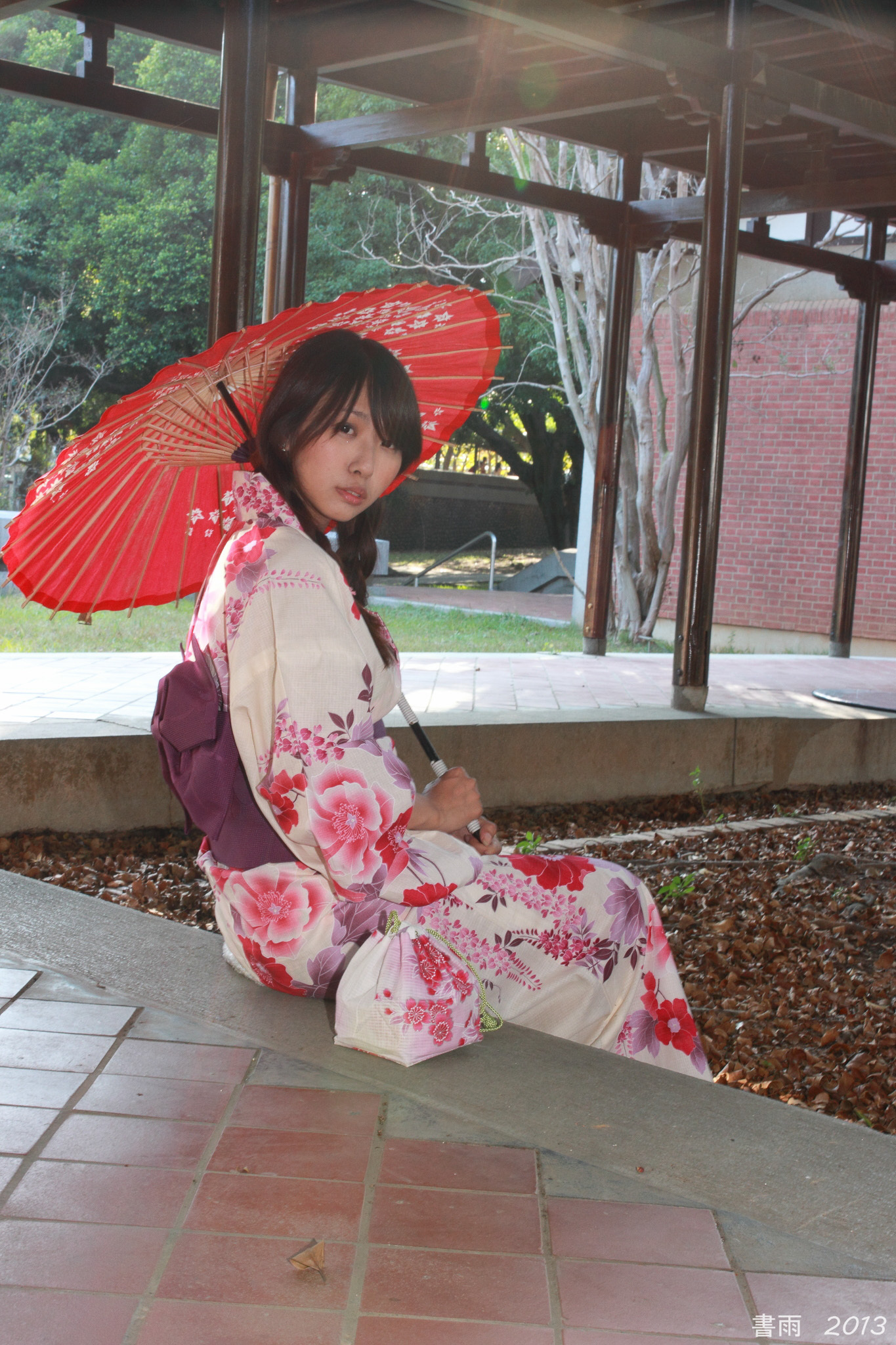 [Beautyleg番外篇]2013-10-20 Lucy东海大学外拍 2